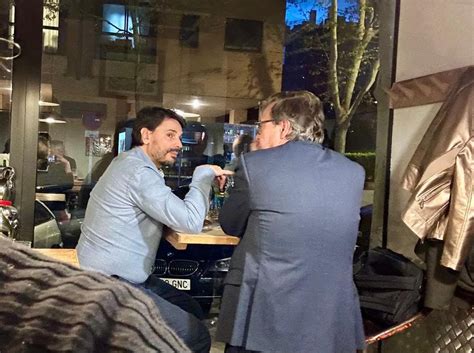 El secretario general del PP de Ayuso se citó con la pareja de la .